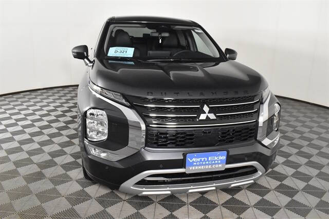 2025 Mitsubishi Outlander PHEV SE