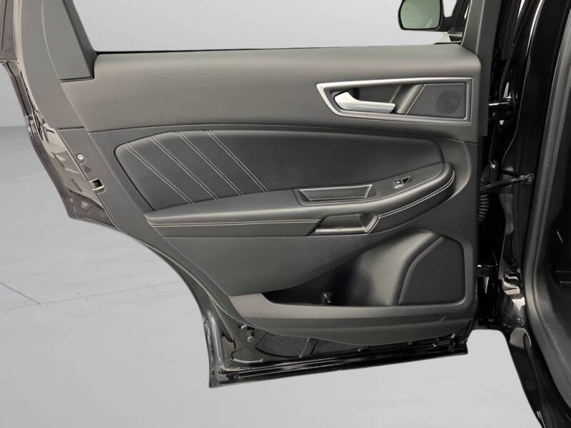 2022 Ford Edge ST