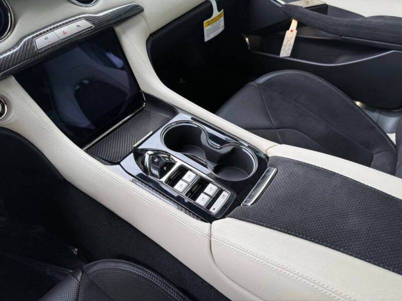 2025 Karma Revero
