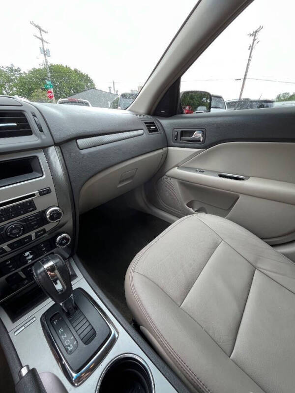 2011 Ford Fusion SEL