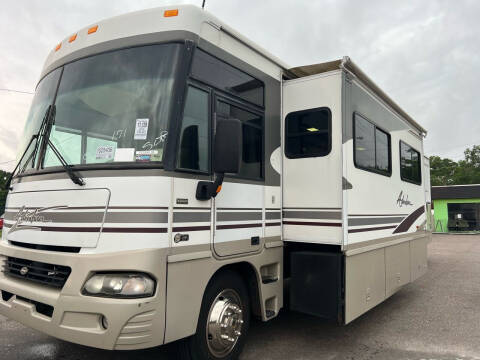 2004 Winnebago Adventurer