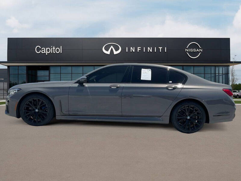 2022 BMW 7 Series 740i