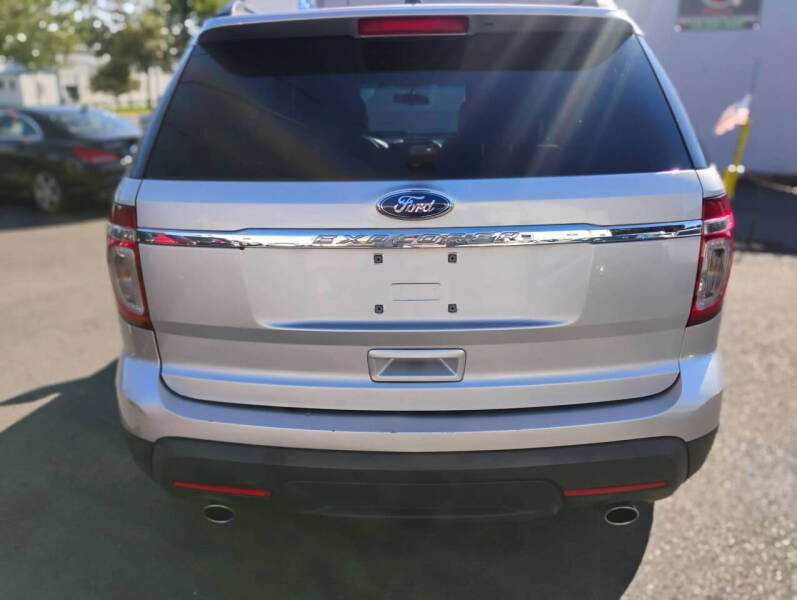 2014 Ford Explorer