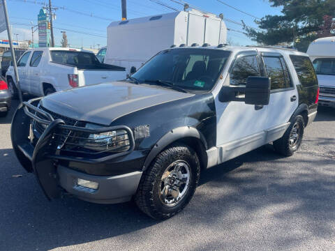 2004 Ford Expedition for sale at Auto Outlet of Ewing in Ewing NJ