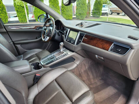 2016 Porsche Macan S