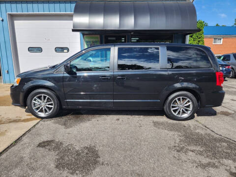 2016 Dodge Grand Caravan for sale at Engle Road Auto in Fort Wayne IN