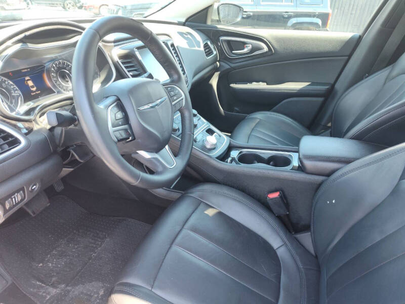 2015 Chrysler 200 C