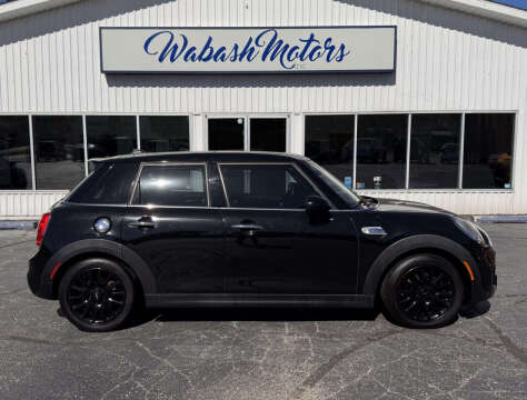 2016 MINI Hardtop 4 Door for sale at Wabash Motors in Terre Haute IN