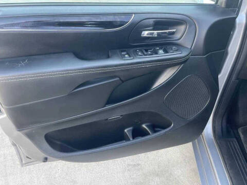 2017 Dodge Grand Caravan SE Plus