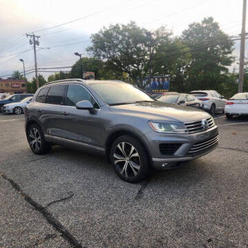 2017 Volkswagen Touareg V6 Wolfsburg
