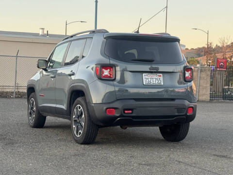 2015 Jeep Renegade Trailhawk