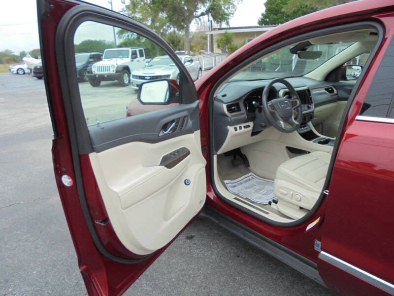 2020 GMC Acadia Denali
