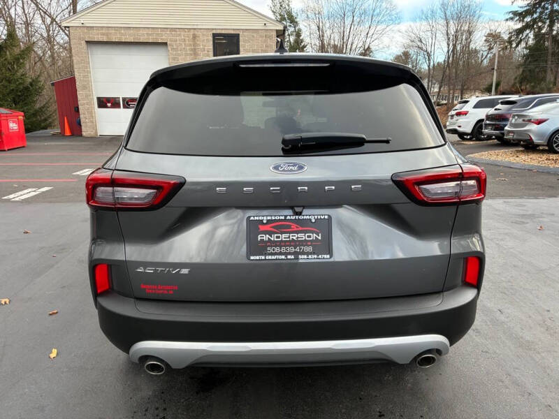 2024 Ford Escape Active