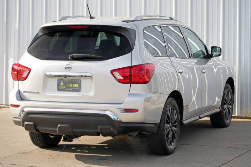 2018 Nissan Pathfinder S