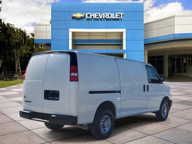2023 Chevrolet Express 2500