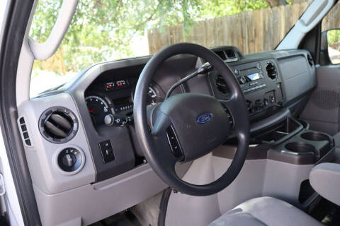 2012 Ford E-Series E-350 SD