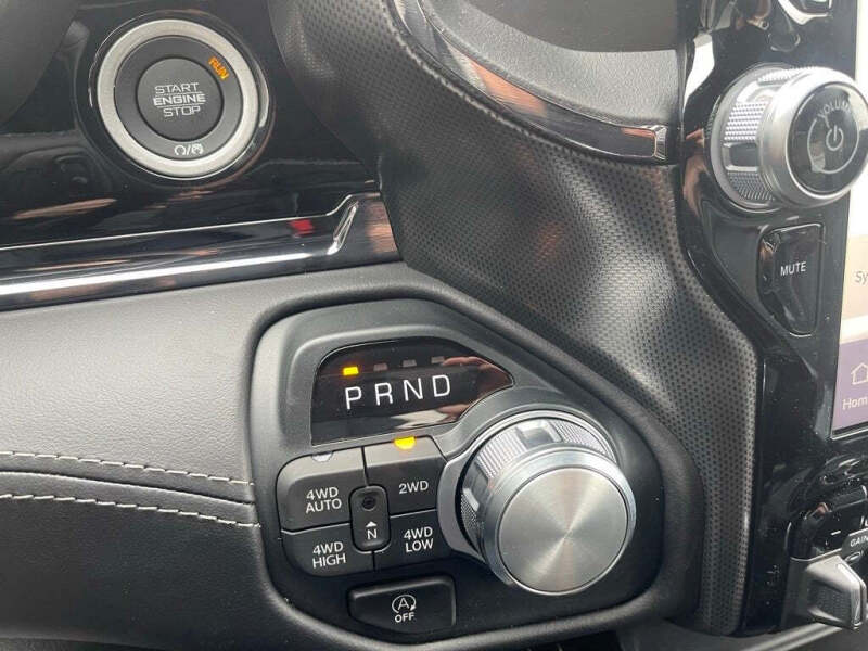 2025 RAM 1500 Limited