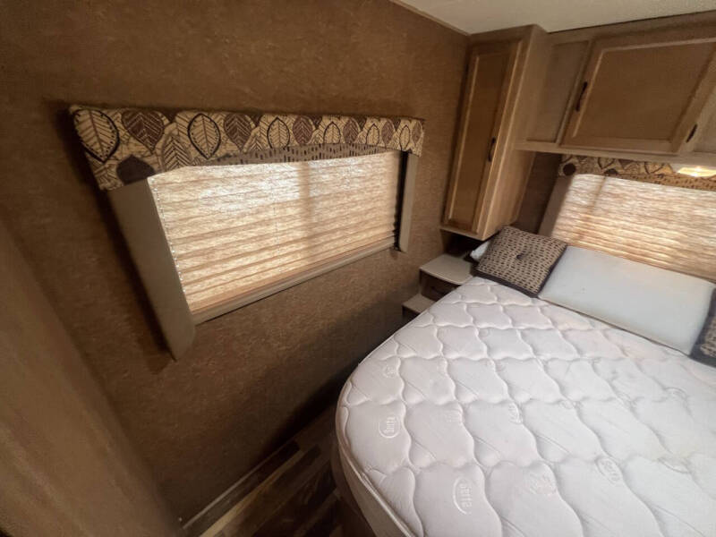 2015 Coachmen RV Freelander