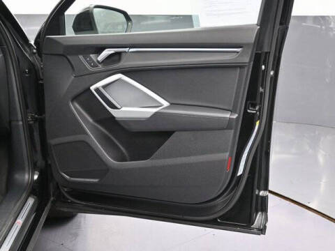 2022 Audi Q3 quattro S line Prem Plus 45 TFSI