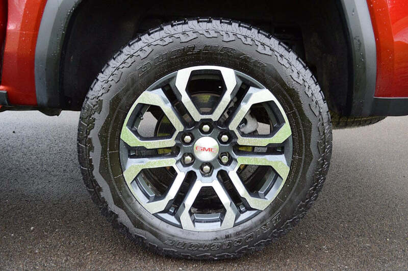 2023 GMC Canyon AT4