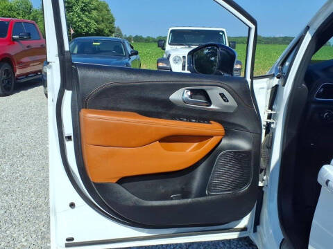 2025 Chrysler Pacifica Pinnacle