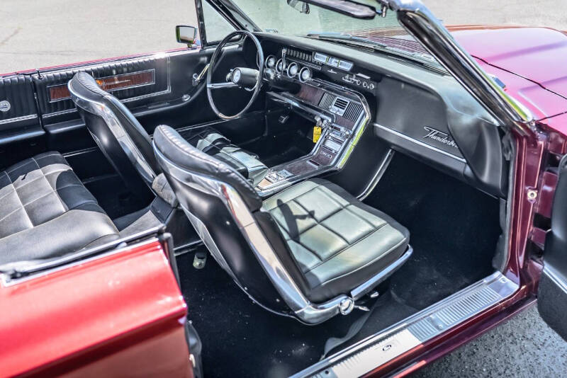 1966 Ford Thunderbird