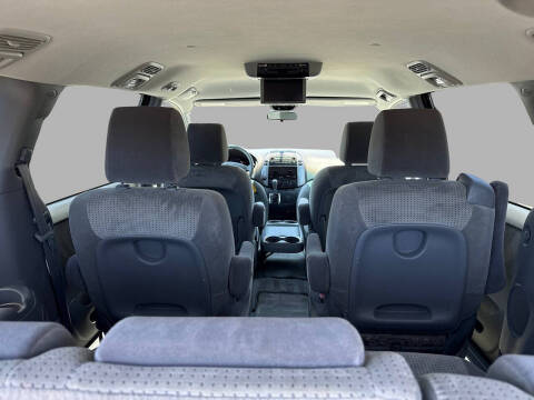 2009 Toyota Sienna LE 7-Passenger