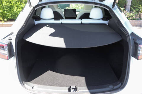 2024 Tesla Model Y Performance
