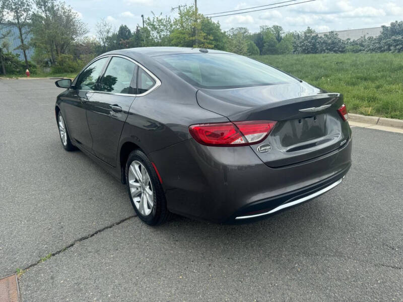 2016 Chrysler 200 Limited
