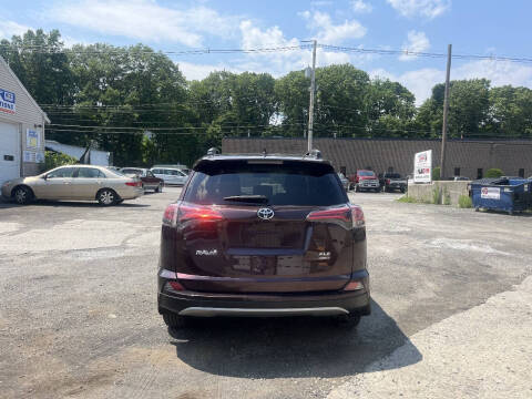 2018 Toyota RAV4 XLE