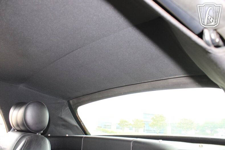 2004 Ford Thunderbird Deluxe