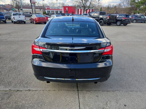 2013 Chrysler 200 Limited