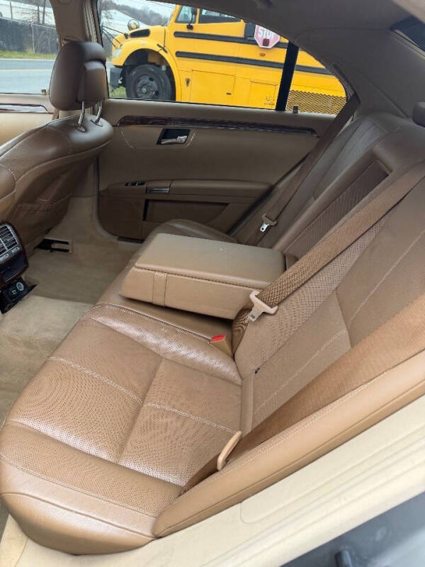 2009 Mercedes-Benz S-Class S 550 4MATIC