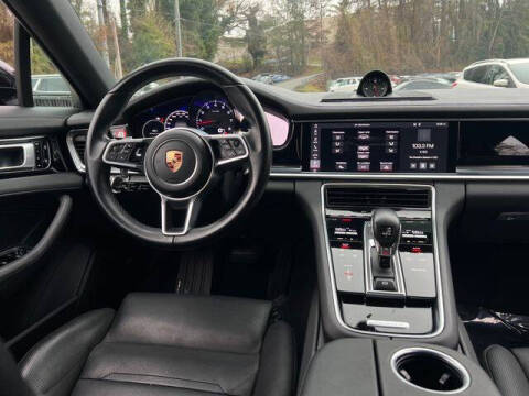 2019 Porsche Panamera