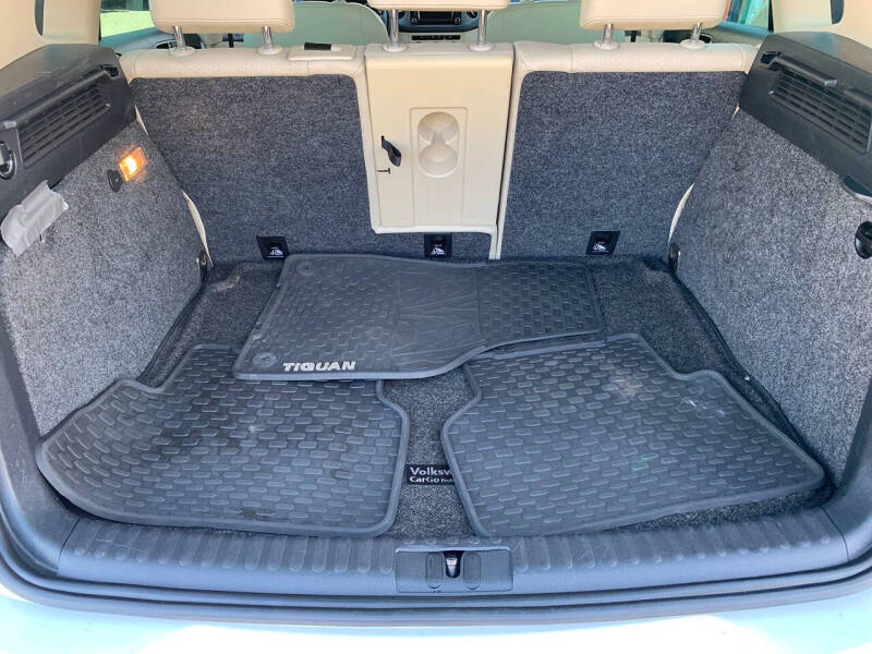 2017 Volkswagen Tiguan 2.0T Wolfsburg Edition 4Motion
