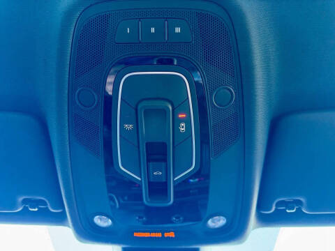 2017 Audi A4 2.0T quattro Premium