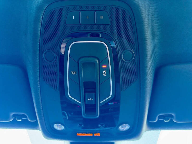 2017 Audi A4 2.0T quattro Premium