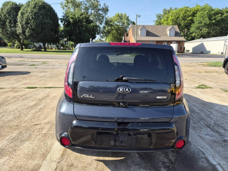 2016 Kia Soul +