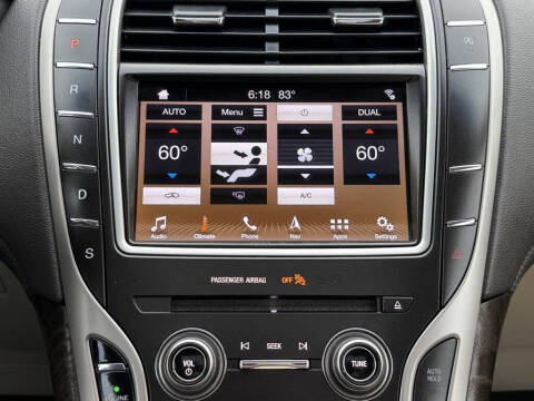 2019 Lincoln Nautilus Select