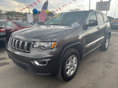 2017 Jeep Grand Cherokee Laredo