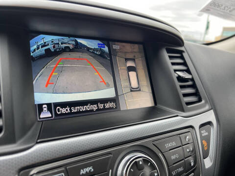 2019 Nissan Pathfinder SL