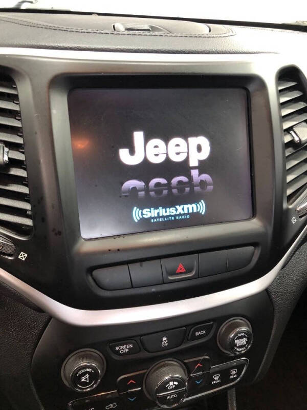 2007 Jeep Commander Sport