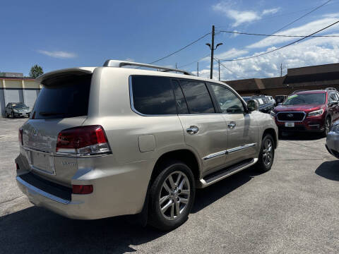 2013 Lexus LX 570