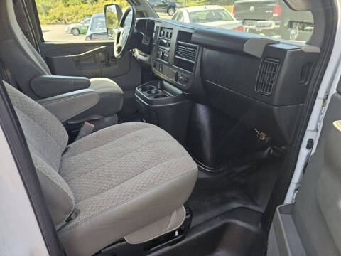 2017 Chevrolet Express 3500