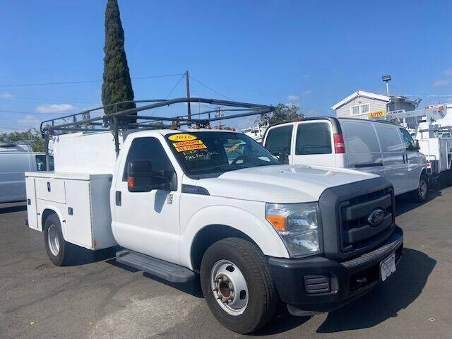 2016 Ford F-350 Super Duty for sale at Auto Wholesale Company in Santa Ana CA