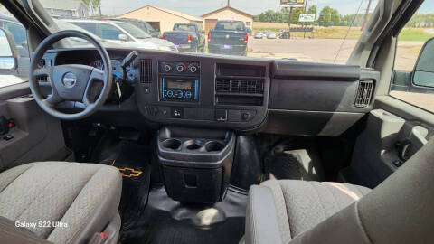 2017 GMC Savana 2500