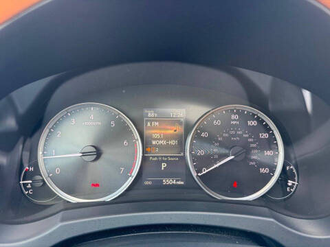2025 Lexus IS 300