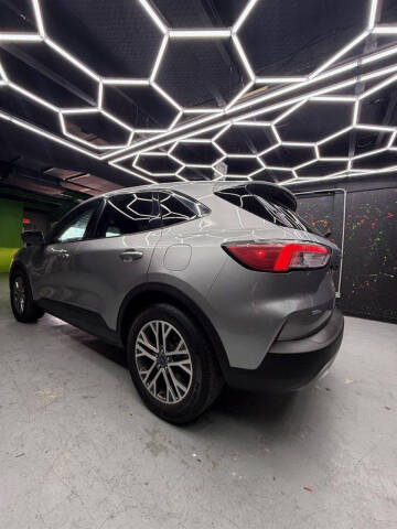 2022 Ford Escape SEL