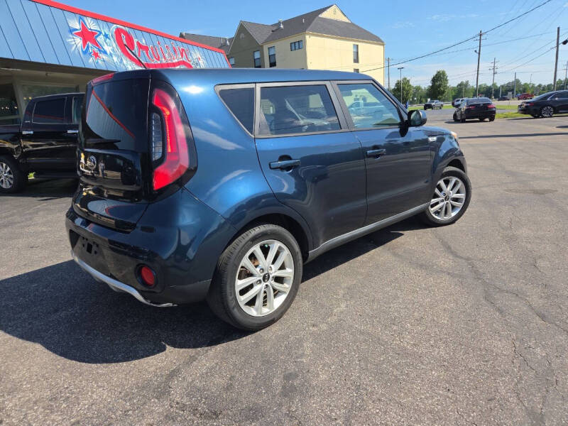 2017 Kia Soul +