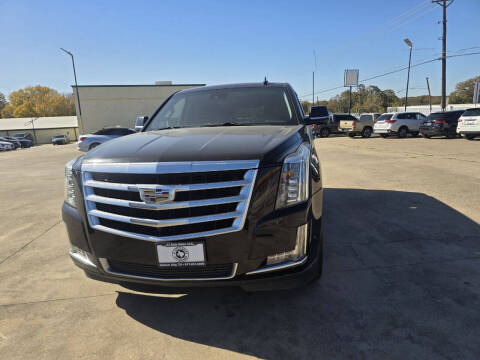 2017 Cadillac Escalade Luxury